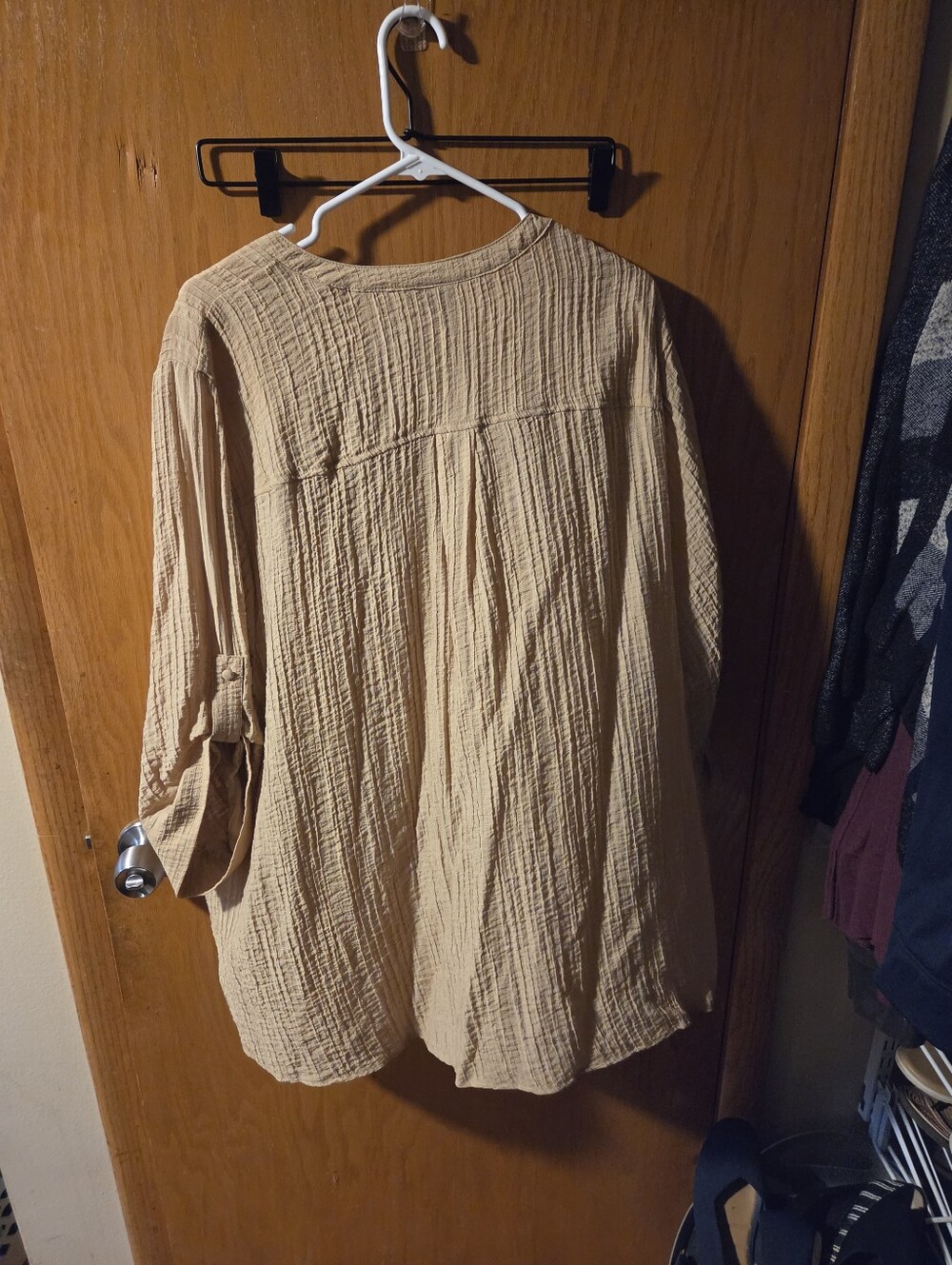 torrid Beige Crinkle Button-Tab Sleeve Tunic